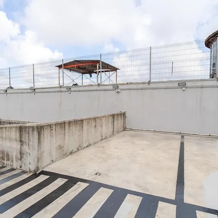 Modern & Sleek Flat | Terrace & Garage By Hostwise