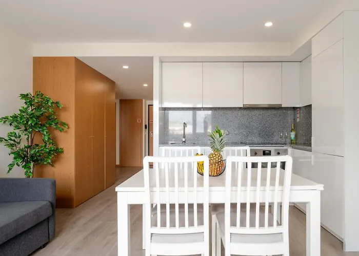 Lägenhet Modern & Sleek Flat | Terrace & Garage By Hostwise Oporto