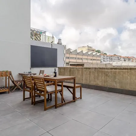 Modern & Sleek Flat | Terrace & Garage By Hostwise Porto