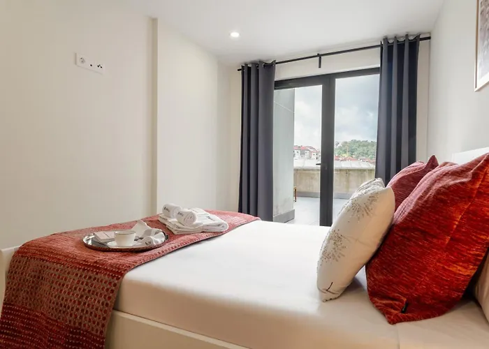 Modern & Sleek Flat | Terrace & Garage By Hostwise Apartament Porto