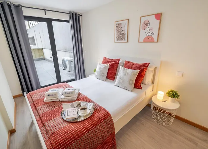 Modern & Sleek Flat | Terrace & Garage By Hostwise Apartament Porto